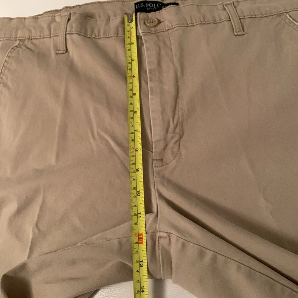 US Polo Assn. Activate Stretch Logo Tan Shorts Men’s Size 40 - Picture 4 of 10
